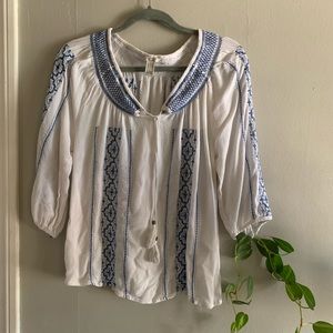 Forever 21 blue white top